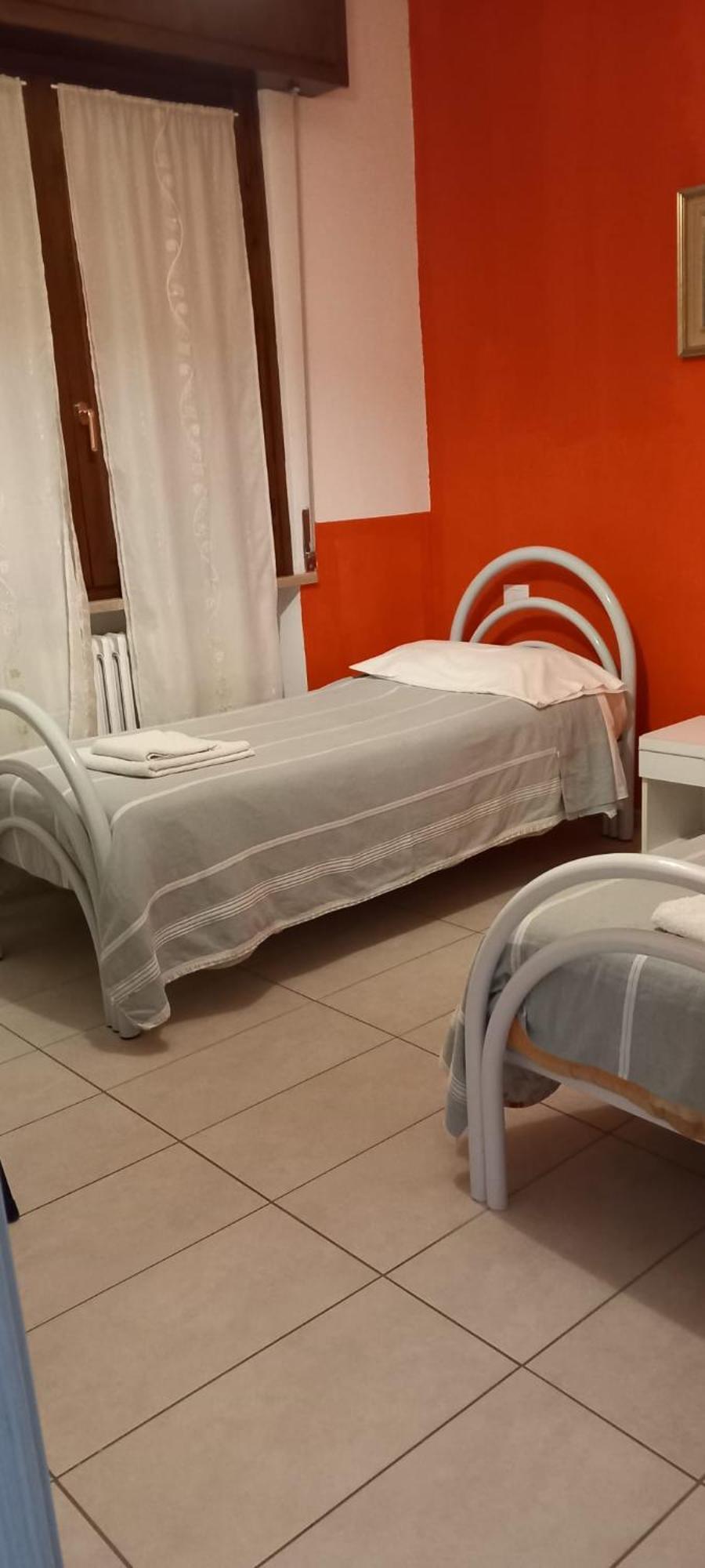 Hotel Kola Age Peschiera del Garda Zimmer foto